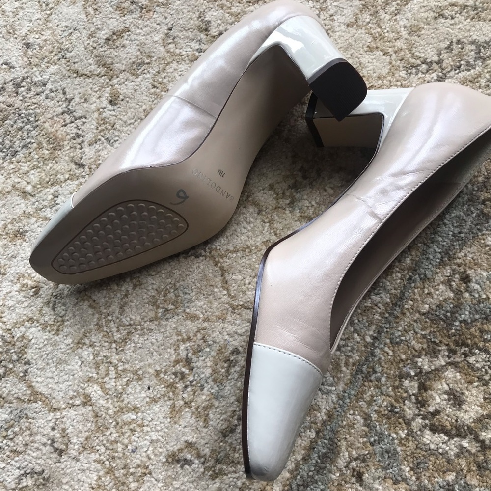 Bandolino Beige Heel - Picture 4 of 7